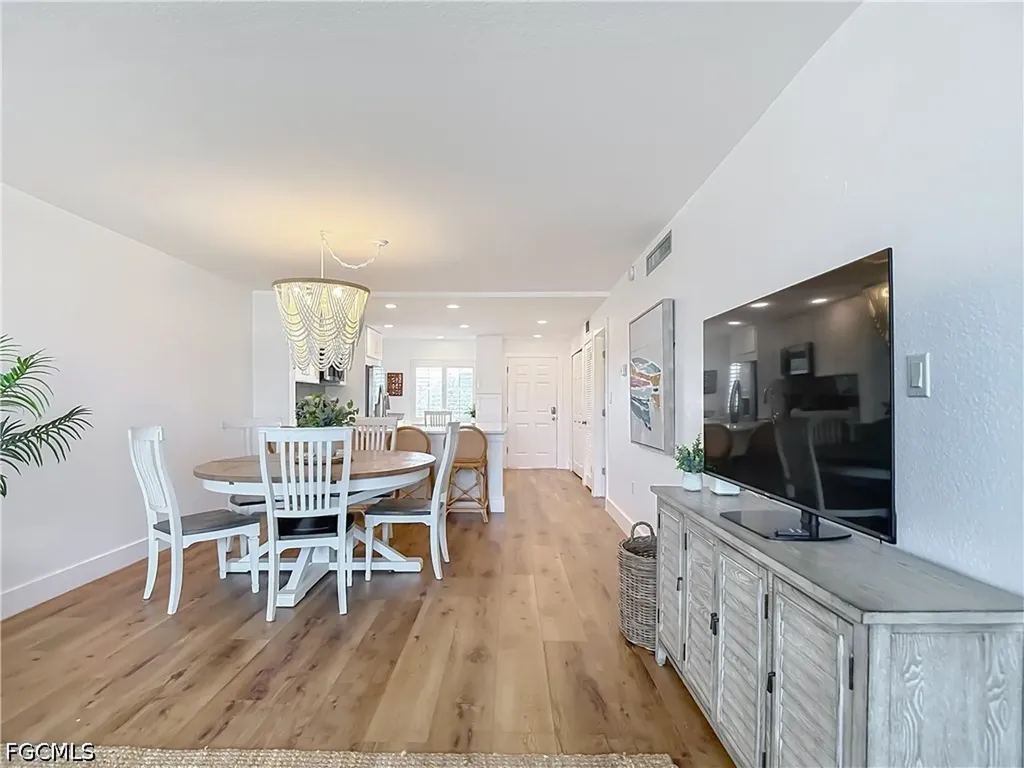 979 E Gulf Drive Sanibel FL 33957