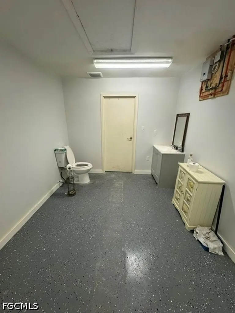 7200 Bucks Lane Fort Myers FL 33912