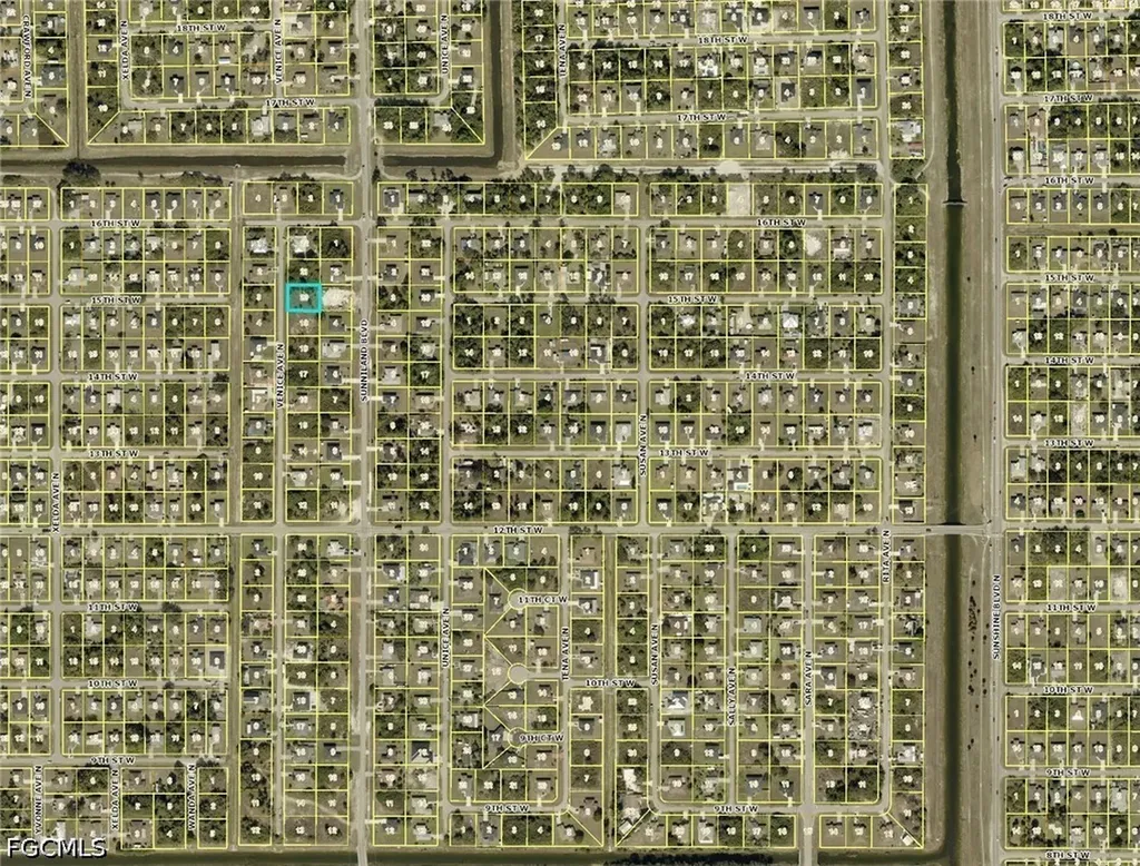 1404 Venice Avenue N Lehigh Acres FL 33971