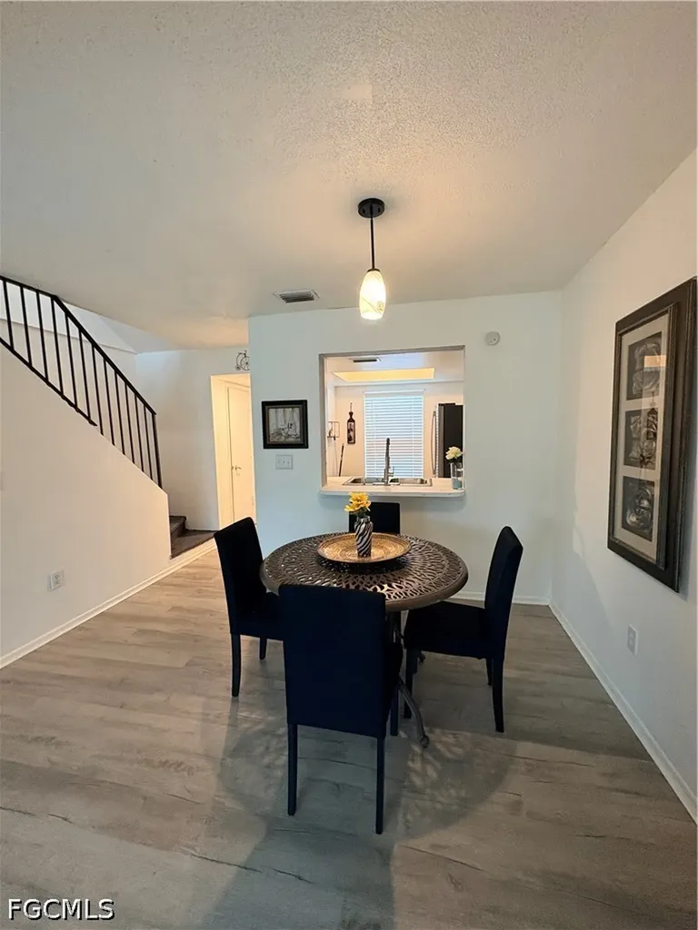 4520 SW 8th Place Cape Coral FL 33914