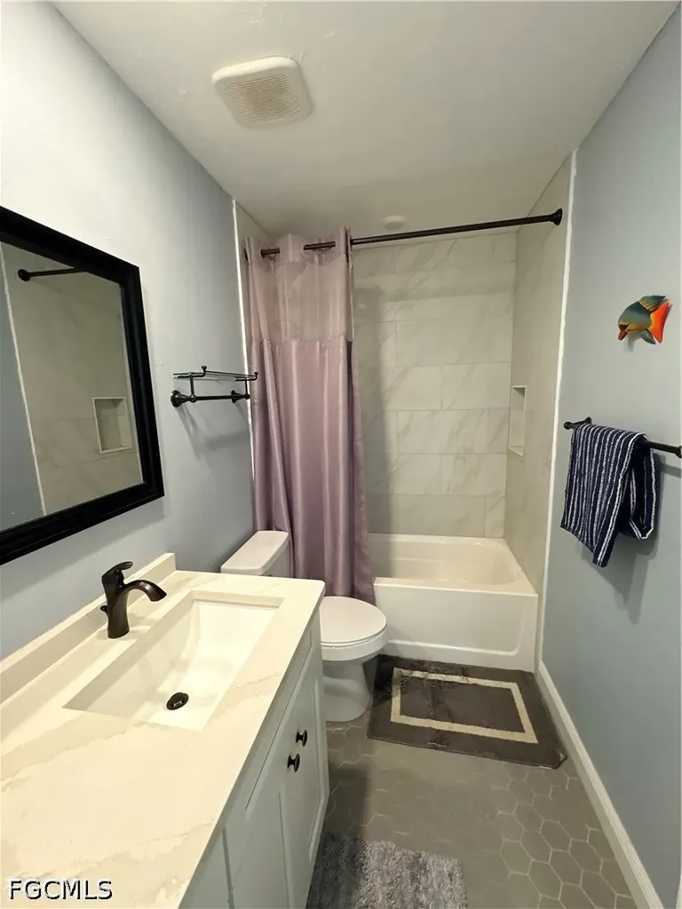 4520 SW 8th Place Cape Coral FL 33914