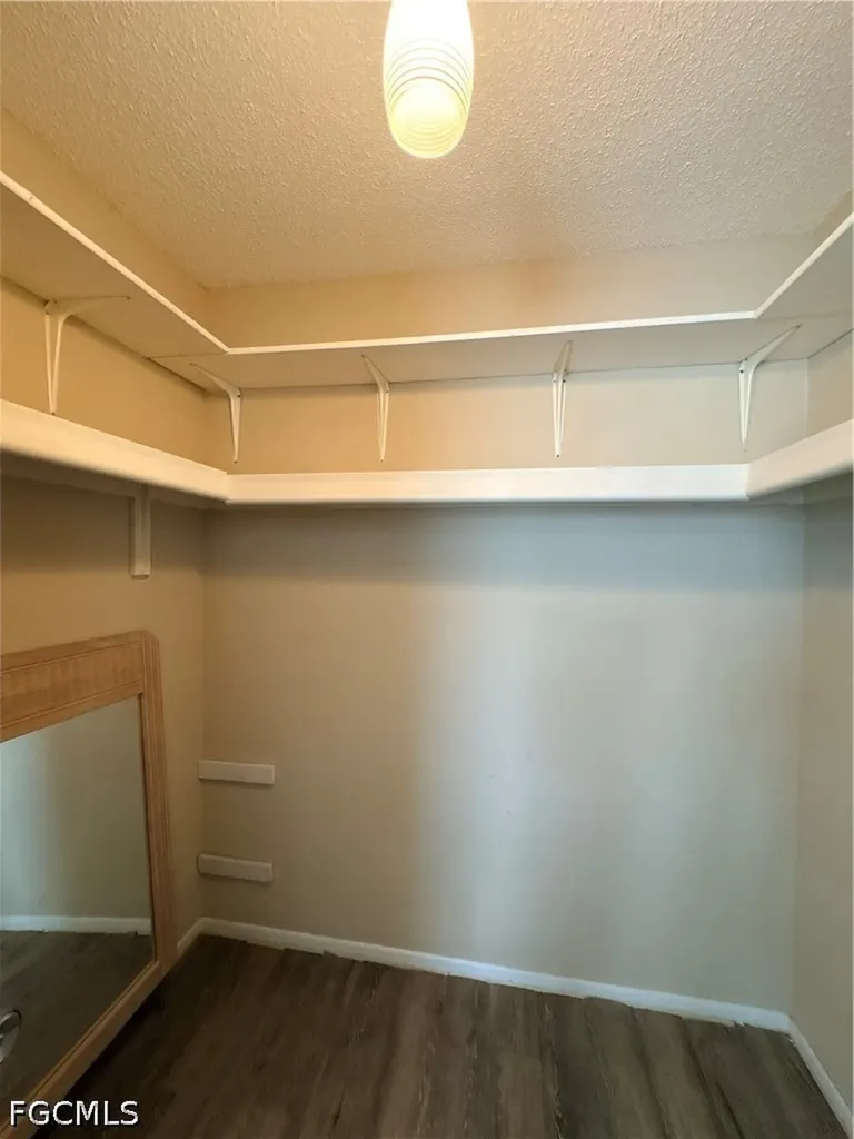 4520 SW 8th Place Cape Coral FL 33914