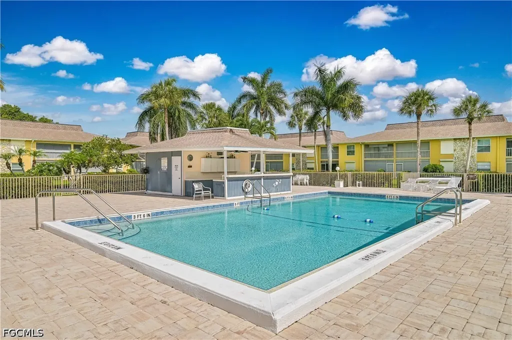 351 Charlemagne Boulevard Naples FL 34112