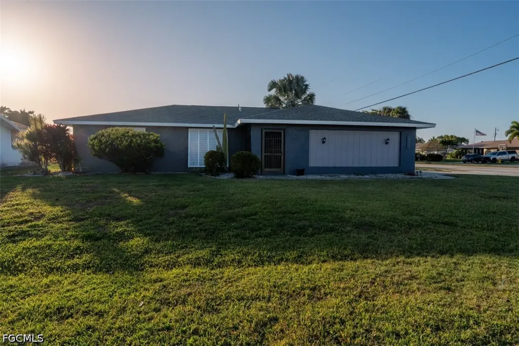 3616 SE 8th Avenue Cape Coral FL 33904