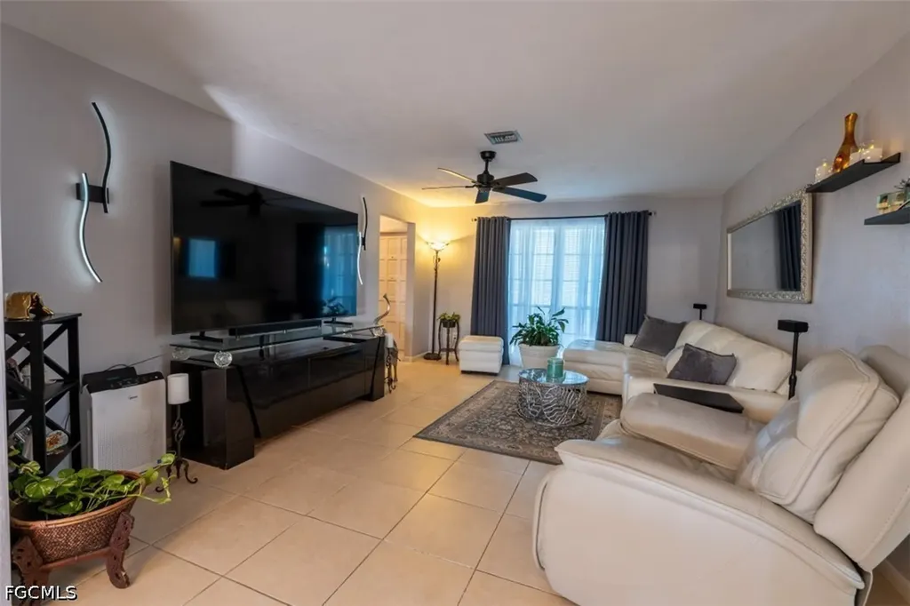 3616 SE 8th Avenue Cape Coral FL 33904