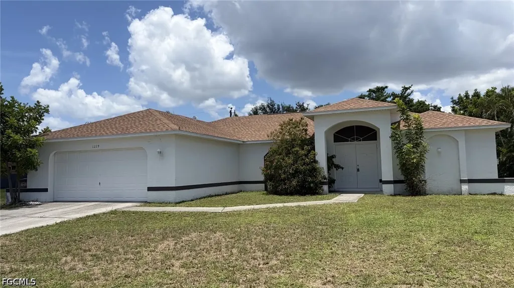 1229 SE 21st Place Cape Coral FL 33990