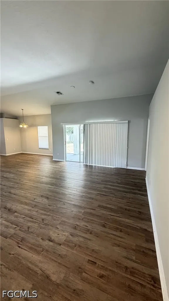 1229 SE 21st Place Cape Coral FL 33990