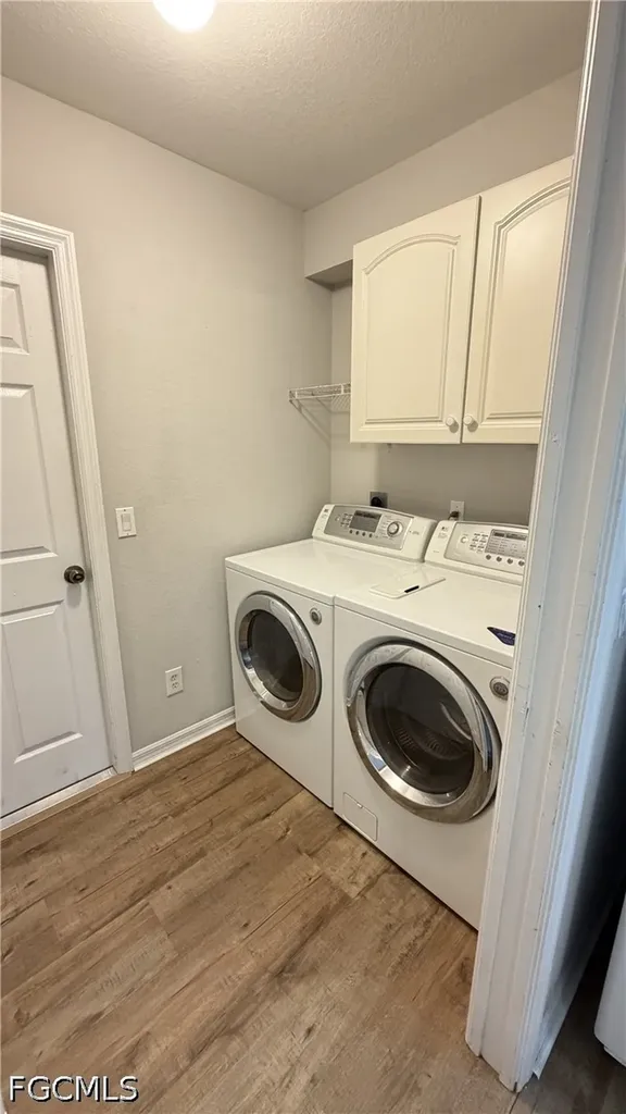 1229 SE 21st Place Cape Coral FL 33990