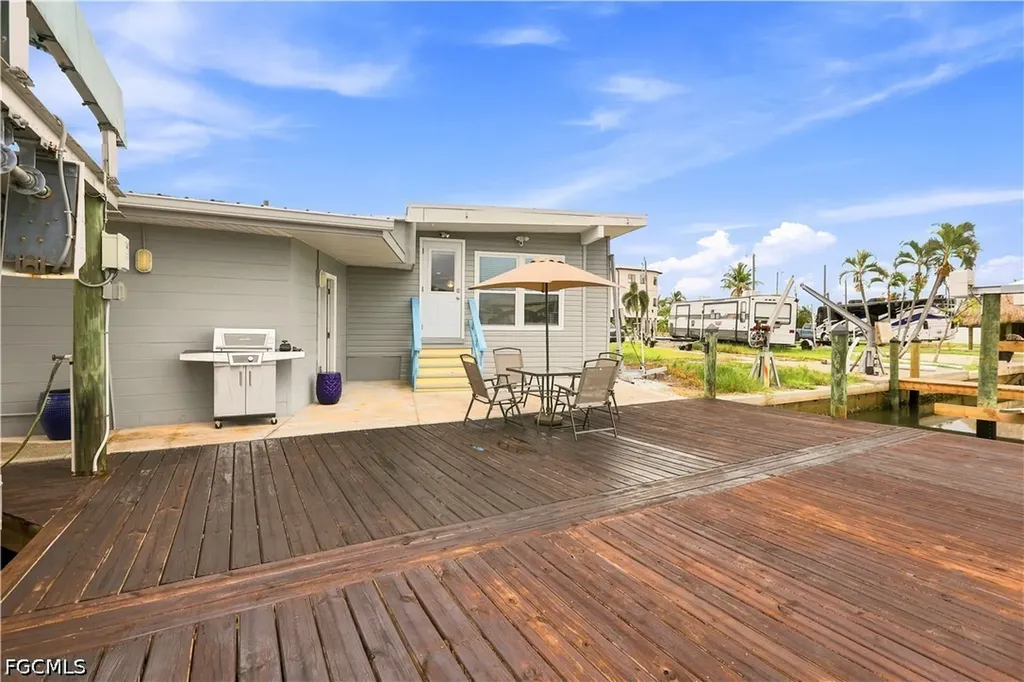 3827 Coconut Drive St. James City FL 33956