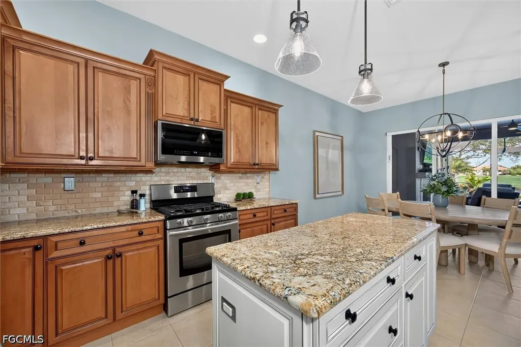 3261 Orangetree Bend Fort Myers FL 33905