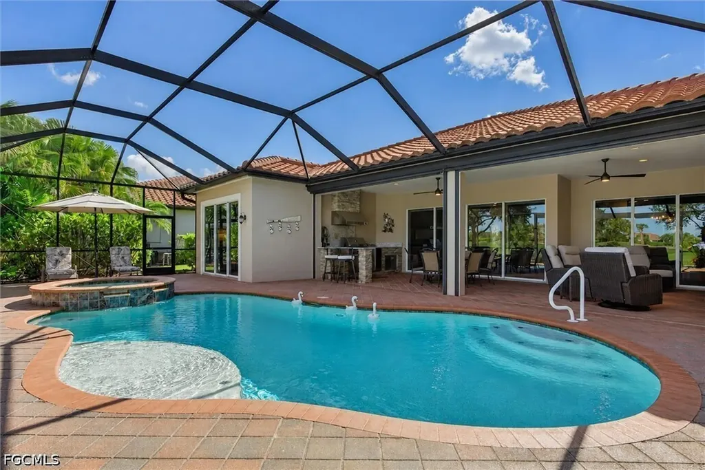 3261 Orangetree Bend Fort Myers FL 33905
