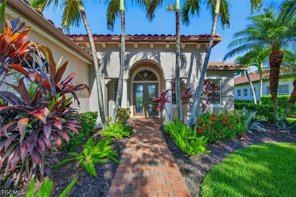 3261 Orangetree Bend Fort Myers FL 33905