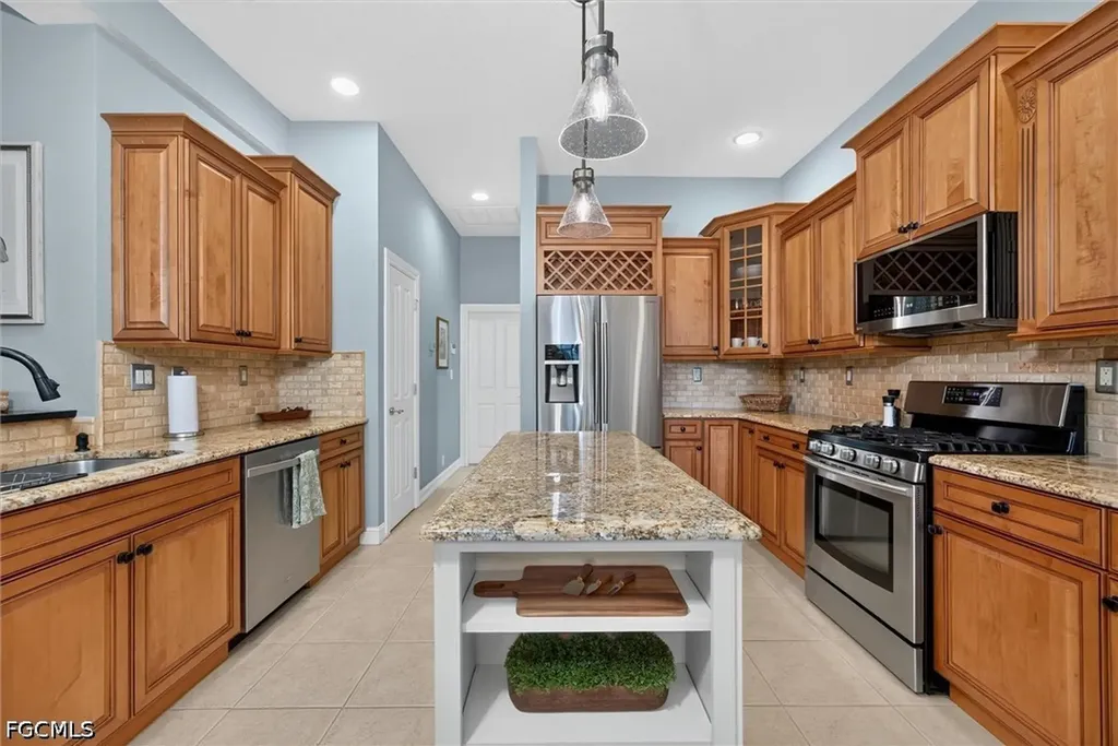 3261 Orangetree Bend Fort Myers FL 33905