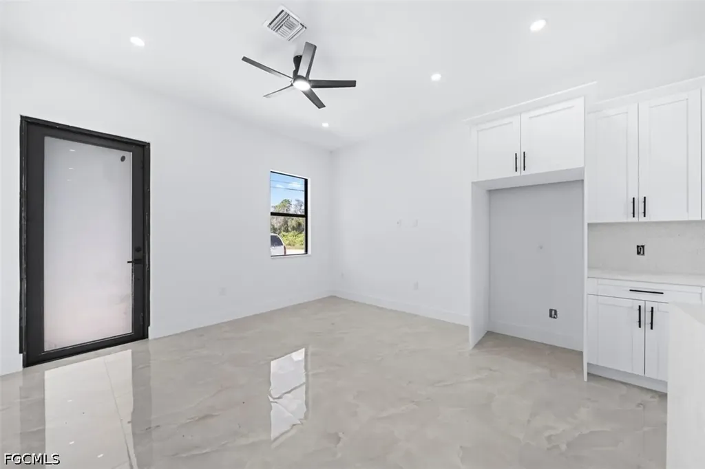 991 Plantation Road Lehigh Acres FL 33974