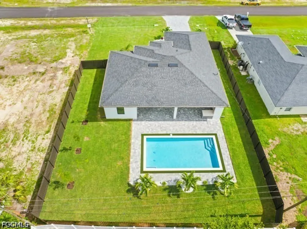 306 NE 11th Street Cape Coral FL 33909