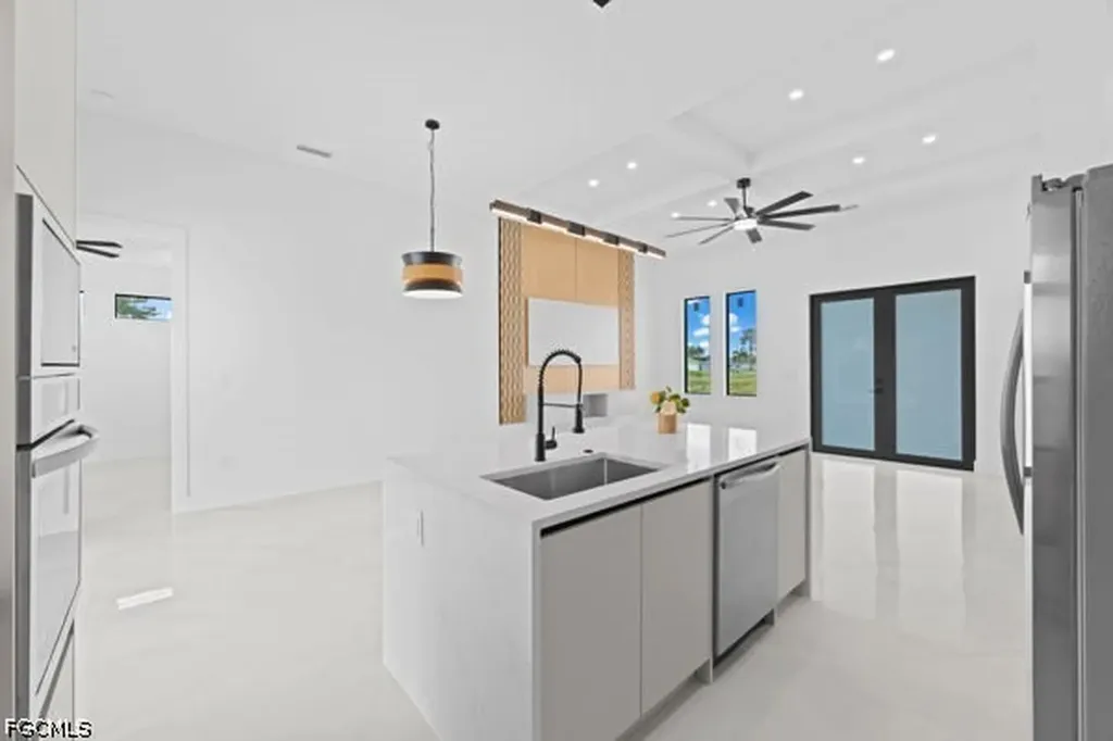 306 NE 11th Street Cape Coral FL 33909