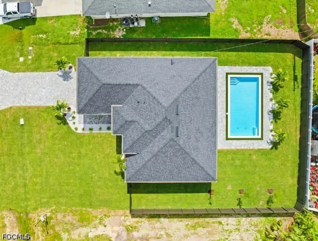 306 NE 11th Street Cape Coral FL 33909