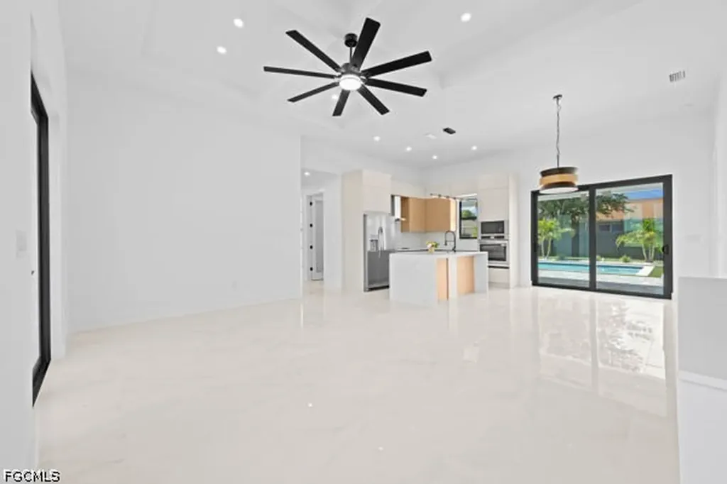 306 NE 11th Street Cape Coral FL 33909