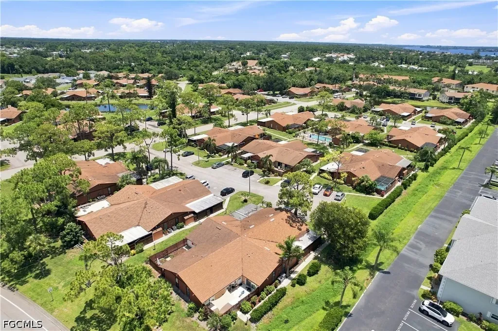 5638 Foxlake Drive North Fort Myers FL 33917