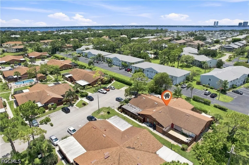 5638 Foxlake Drive North Fort Myers FL 33917