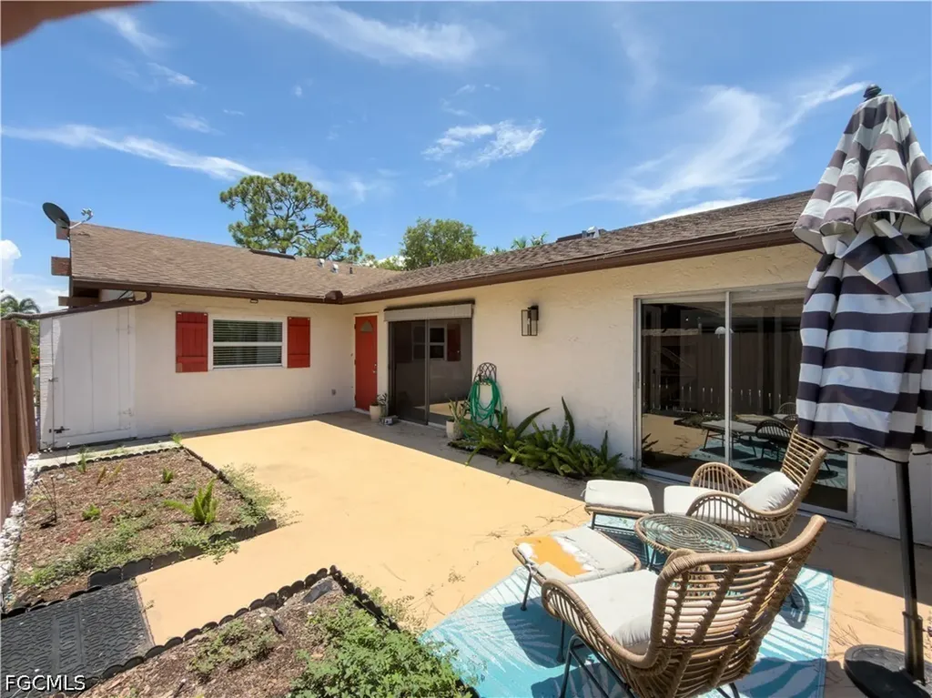 5638 Foxlake Drive North Fort Myers FL 33917