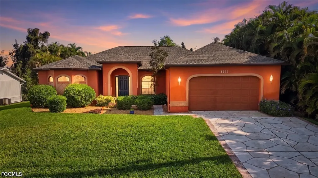 Fort Myers FL, 8323 Caloosa Road