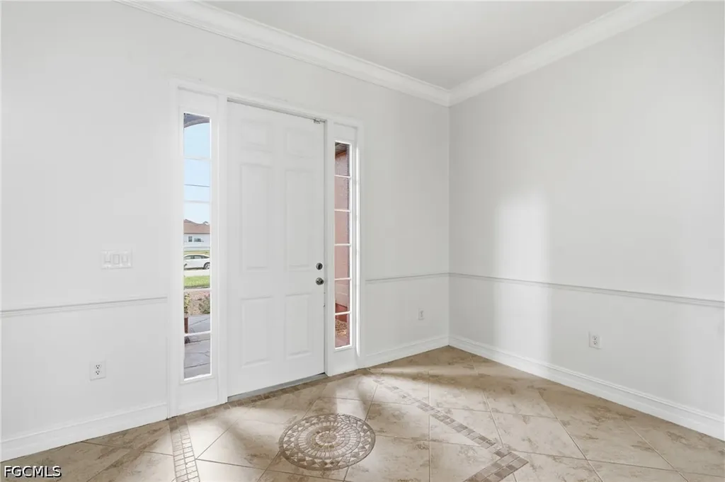 8323 Caloosa Road Fort Myers FL 33967