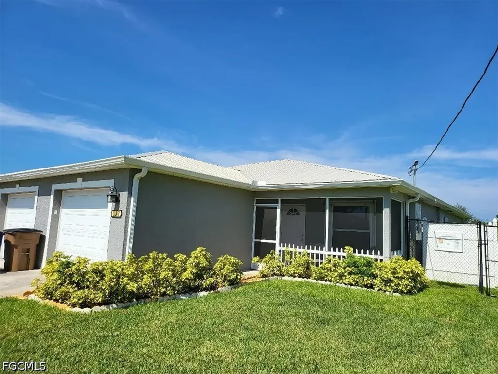 537/539 Alabama Road S Lehigh Acres FL 33974