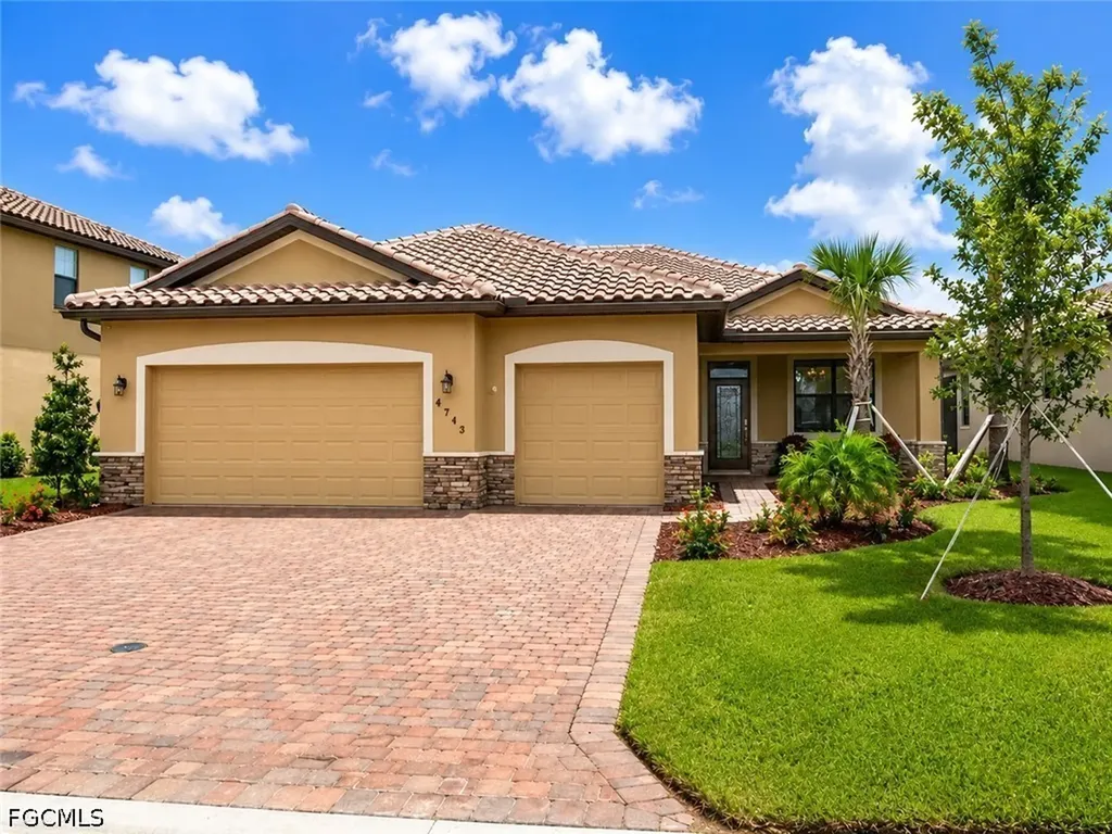 2766 Via Piazza Loop Fort Myers FL 33905