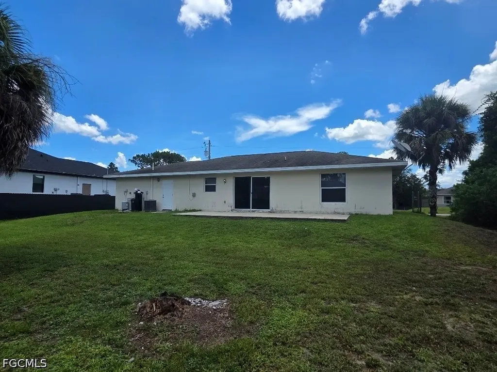 348 Rancho Avenue Lehigh Acres FL 33974