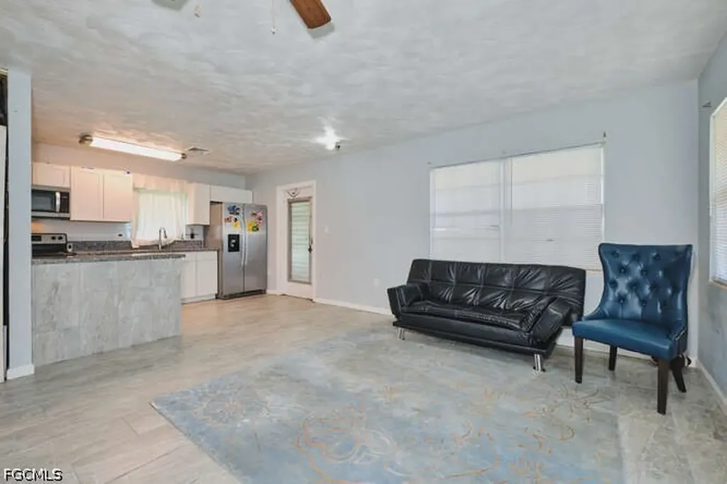 1637 Piney Road North Fort Myers FL 33903