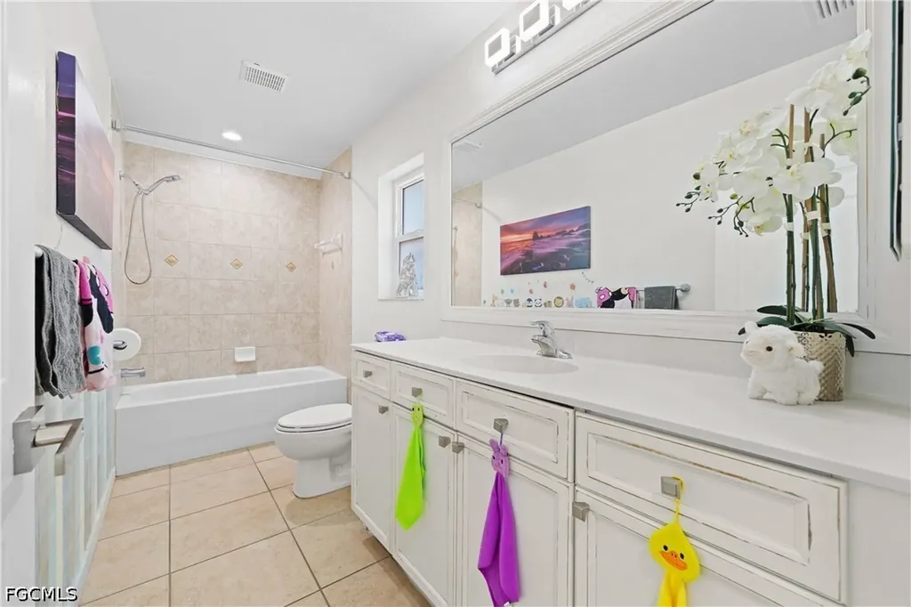 1834 NW 7th Place Cape Coral FL 33993