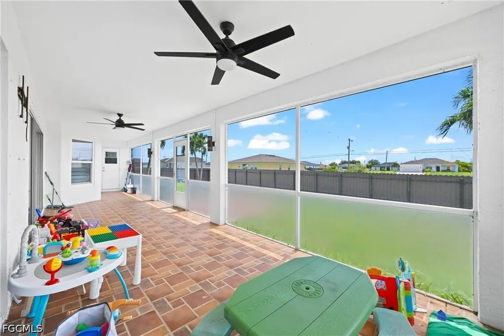 1834 NW 7th Place Cape Coral FL 33993