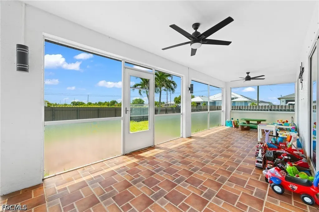 1834 NW 7th Place Cape Coral FL 33993