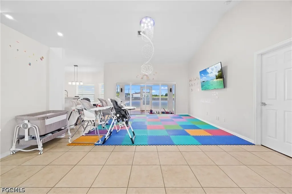 1834 NW 7th Place Cape Coral FL 33993