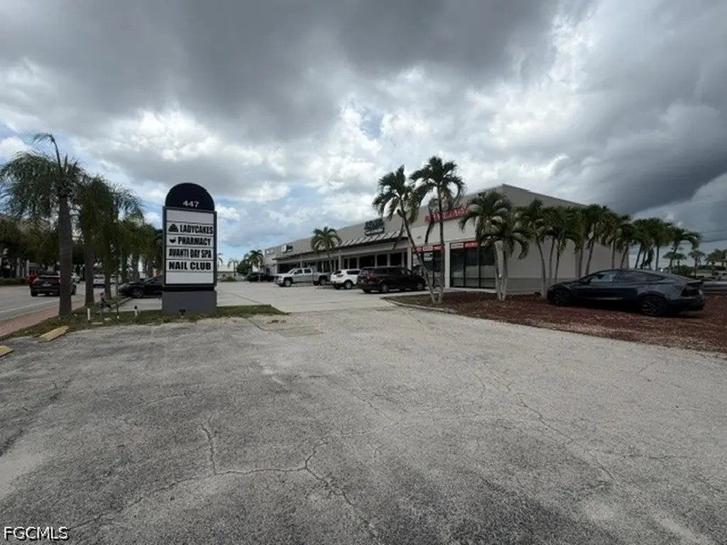 447 Cape Coral Parkway E Cape Coral FL 33904