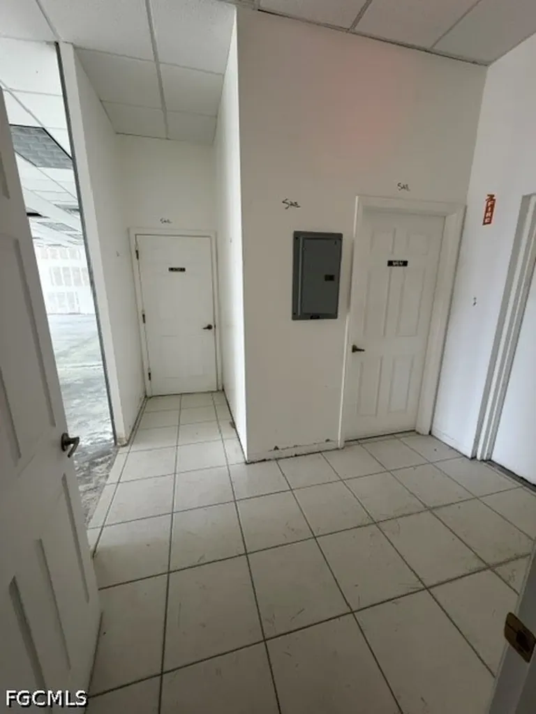 447 Cape Coral Parkway E Cape Coral FL 33904