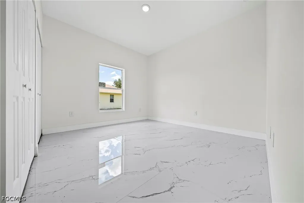 512 Caywood Avenue S Lehigh Acres FL 33974