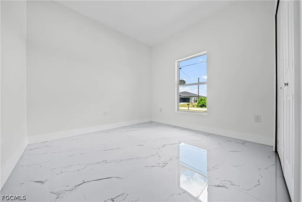 512 Caywood Avenue S Lehigh Acres FL 33974