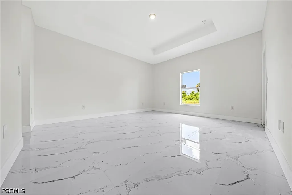 512 Caywood Avenue S Lehigh Acres FL 33974