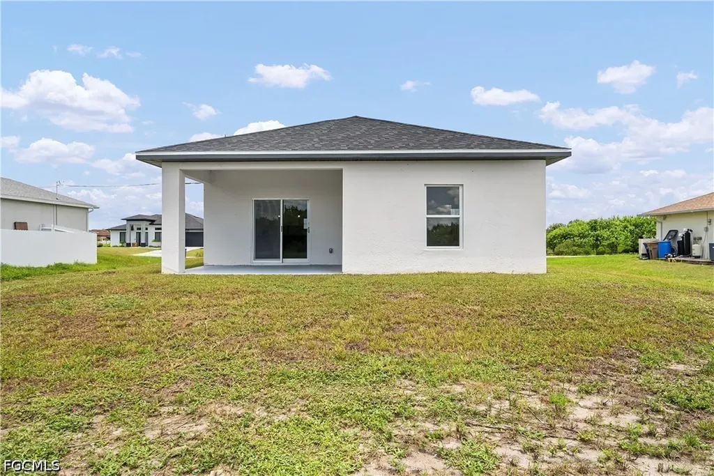 512 Caywood Avenue S Lehigh Acres FL 33974