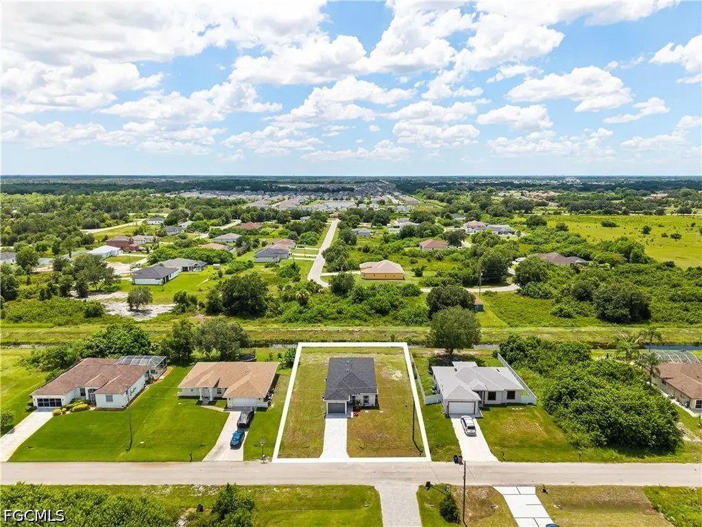 512 Caywood Avenue S Lehigh Acres FL 33974
