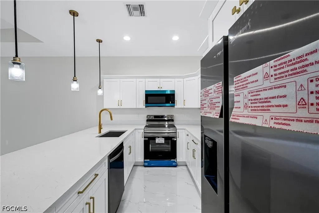 512 Caywood Avenue S Lehigh Acres FL 33974