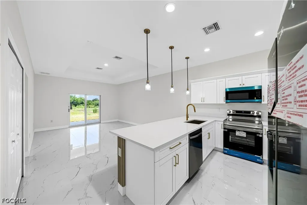 512 Caywood Avenue S Lehigh Acres FL 33974