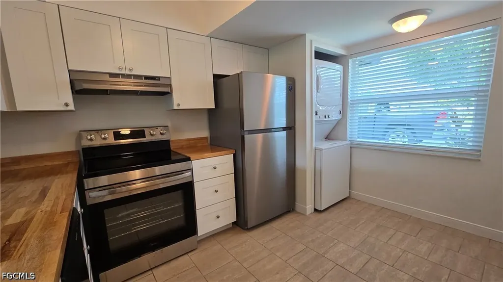 Cape Coral FL, 4624 SE 6th Avenue, Unit 1G