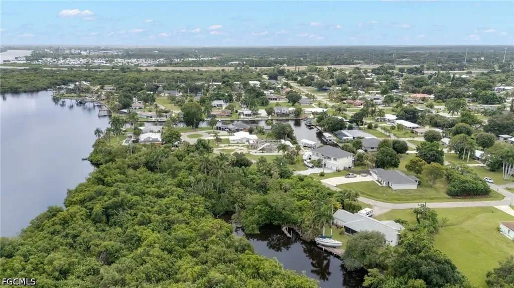 315 Shore Drive Fort Myers FL 33905
