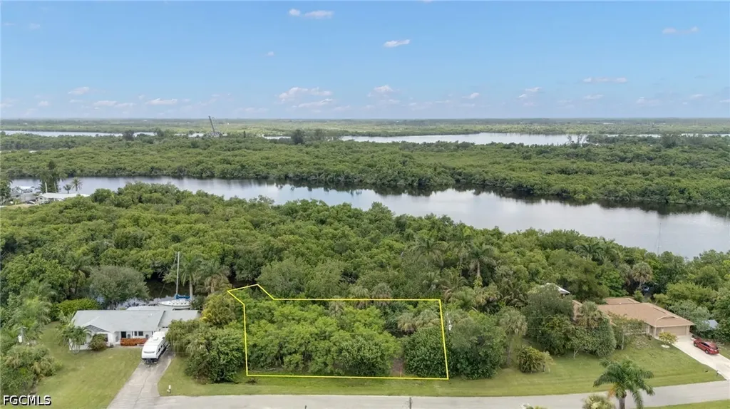 315 Shore Drive Fort Myers FL 33905