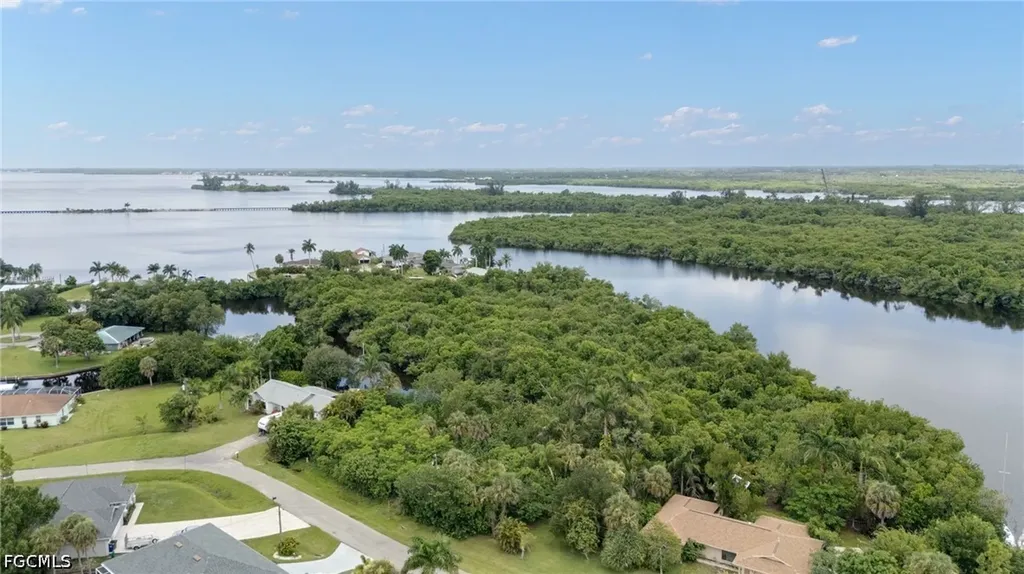 315 Shore Drive Fort Myers FL 33905