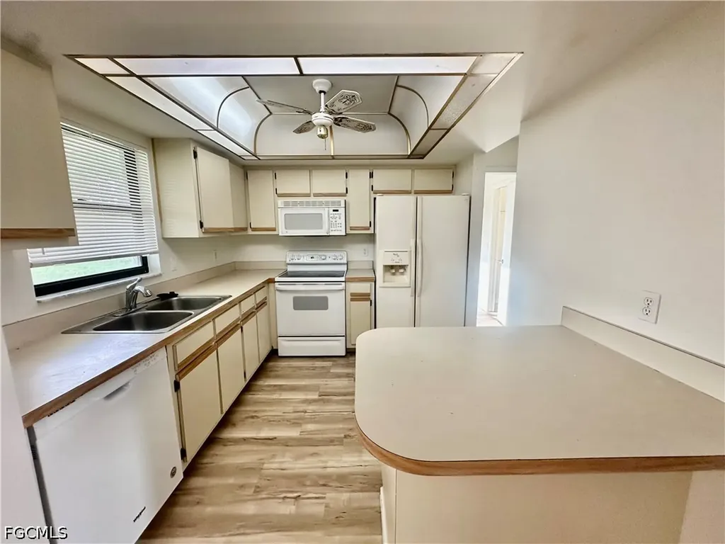 3822 SW 5th Place Cape Coral FL 33914