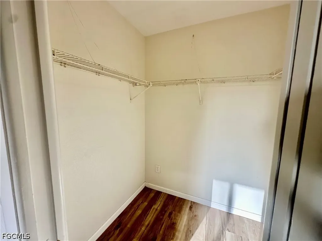 3822 SW 5th Place Cape Coral FL 33914